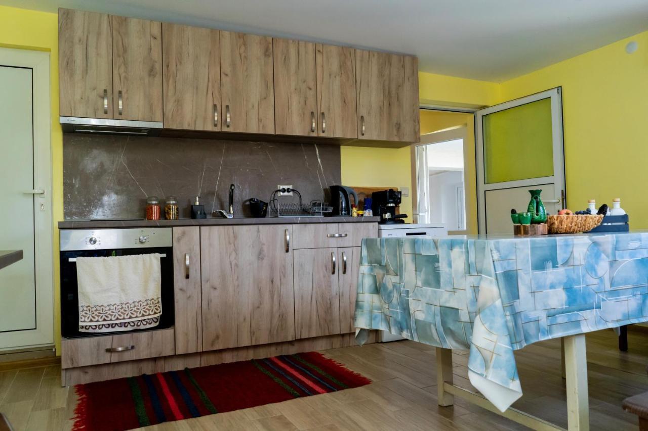 Къща Лиляна Villa Resilovo Bagian luar foto
